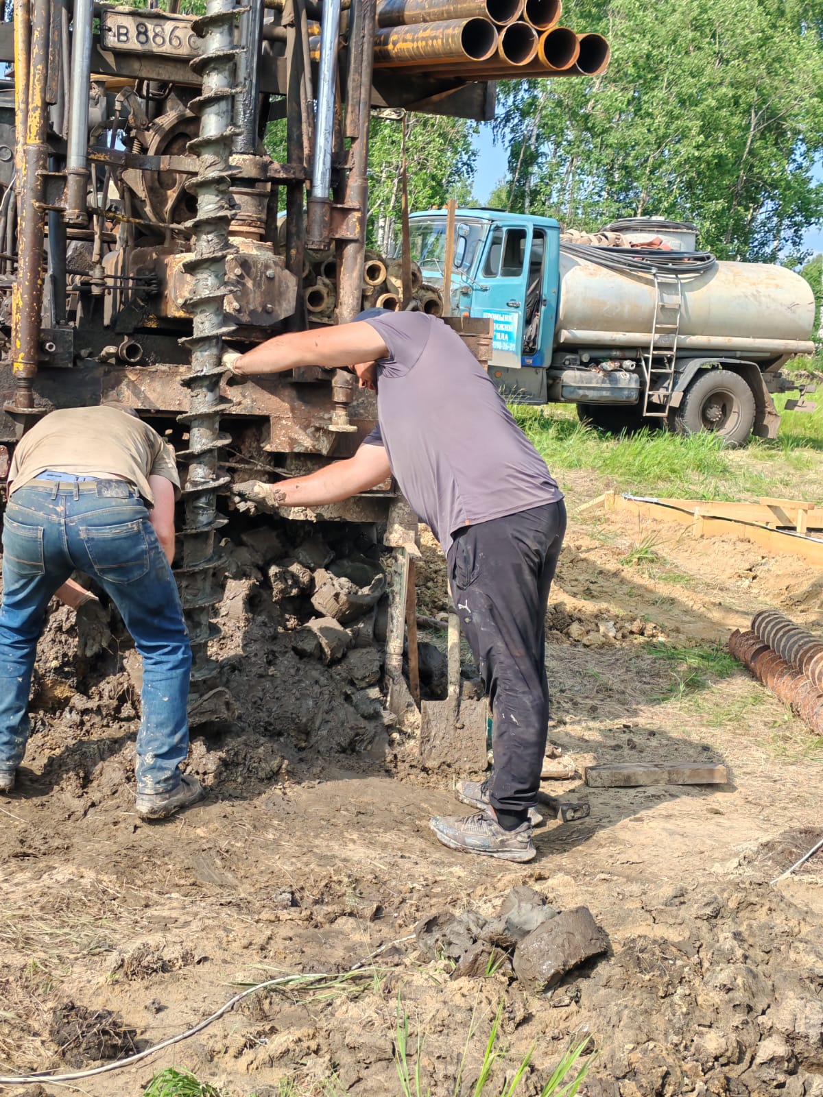бурение скважин под воду в емельяново красноярск